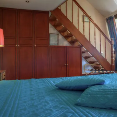 Le Prieure De Conques 호텔 4*