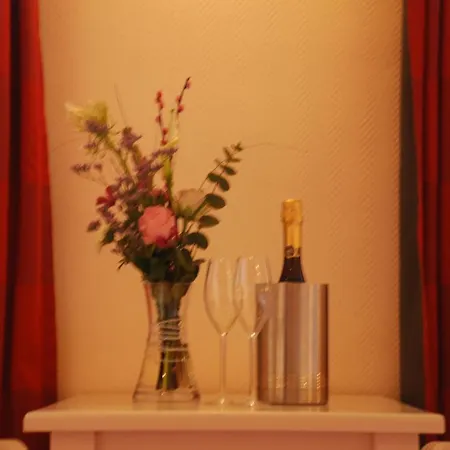 Le Prieure De Conques 호텔 4*