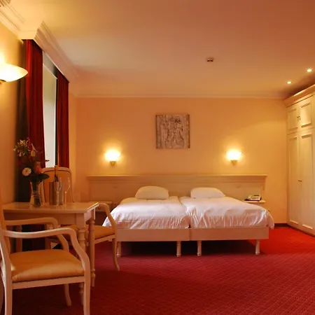 호텔 Le Prieure De Conques 4*